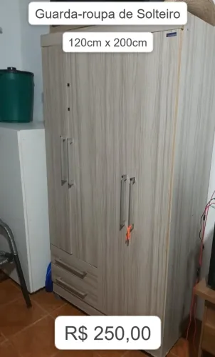 Guarda-roupa de Solteiro