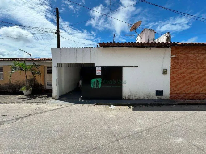 Cidade 2000 - casa de 2 frentes