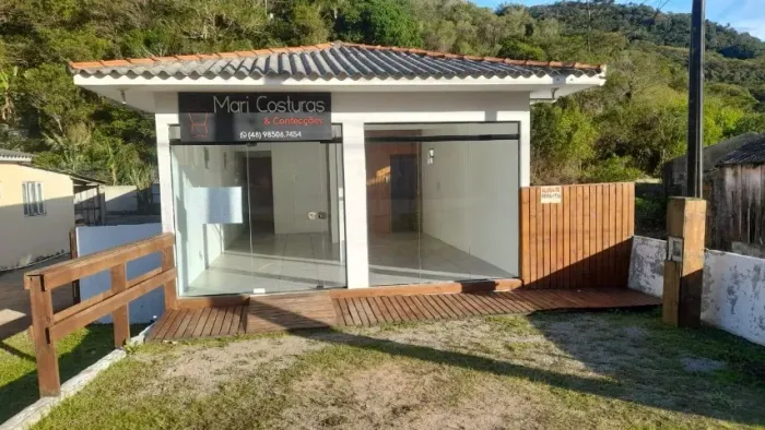 Aluga-se sala comercial 