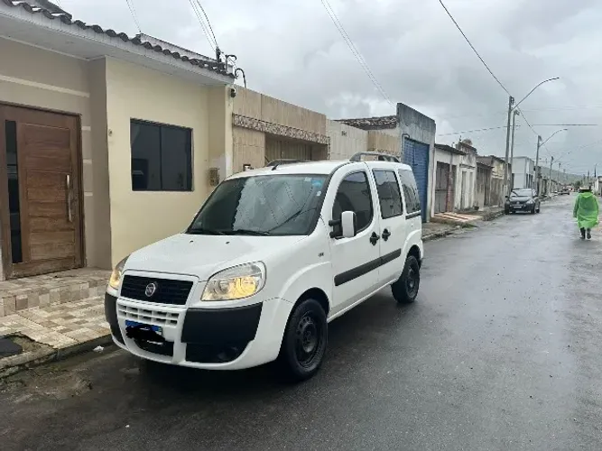 Fiat Doblo Essence 1.8 Flex 16V 5P 2018