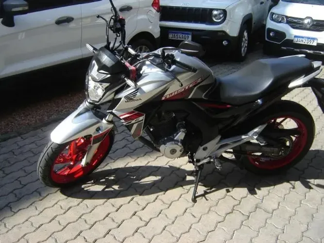 cb twister 250 x