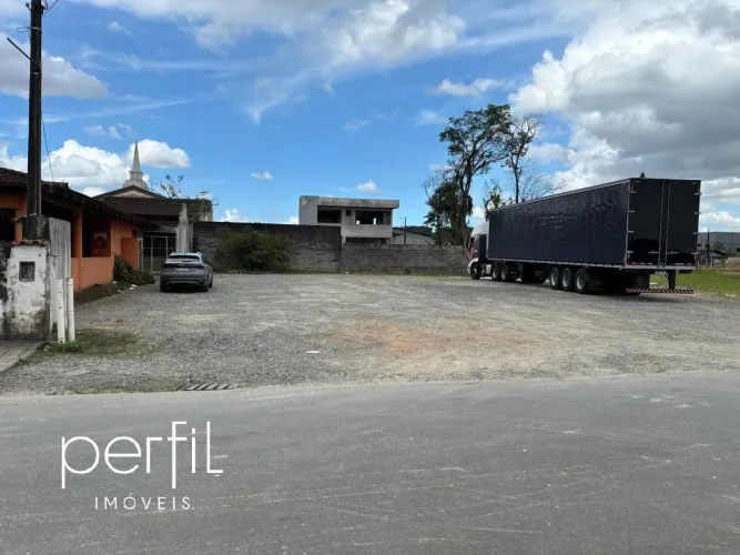 Terreno à venda em Joinville-SC, bairro Vila Nova: comercial e residencial, 813m². Venha c