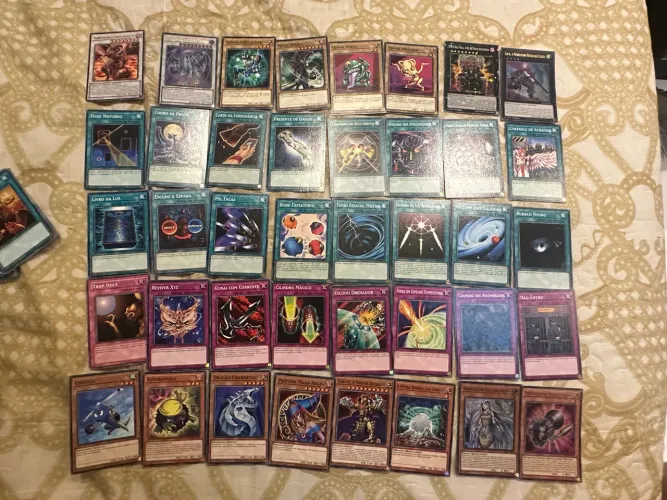 Melhor Pack de Yugioh - 216 Cartas (Cheio de Ur?s, Sr?s e cartas meta)