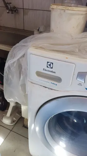 Máquina lava e seca Eletrolux 14 kl 