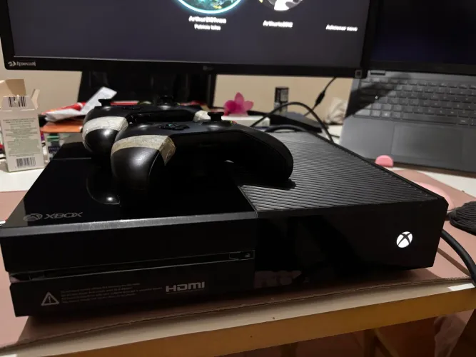 XBOX ONE - Perfeito estado