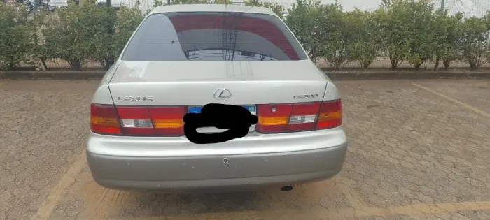 Lexus ES-300 3 1998