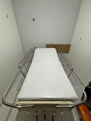 Cama hospitalar