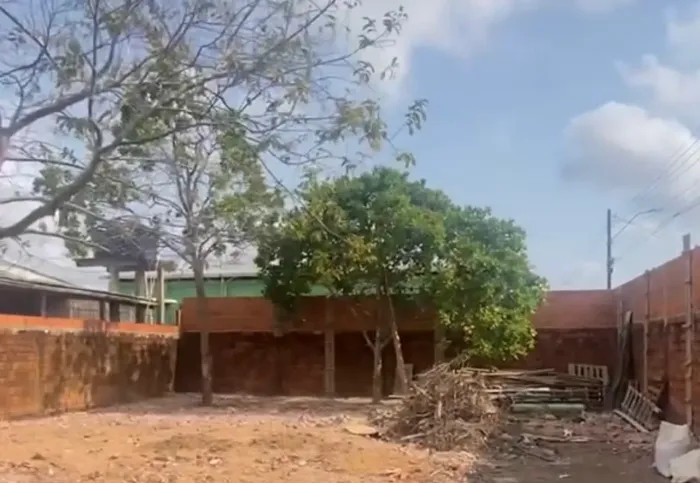Vendo terreno no Bairro Morada das Palmeiras