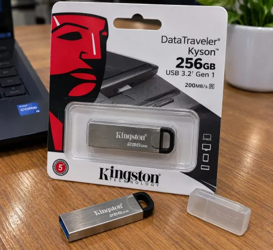 Kingston Pendrive Datatraveler DTKN/256GB 3.2 NOVO lacrado