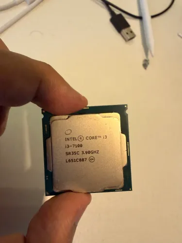 Processador Intel Core i3-7100 3.90GHz 7ª Geração LGA 1151