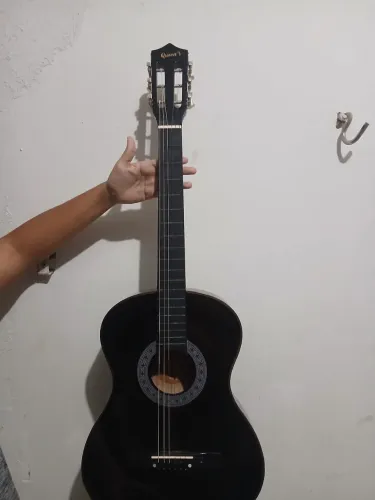 Violão barato