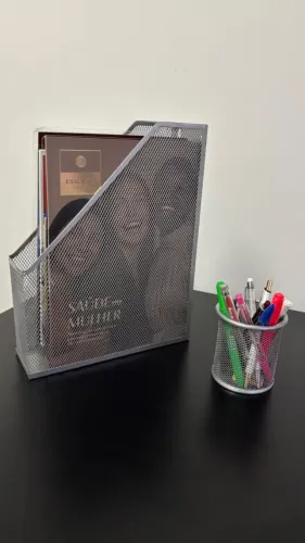 Kit escritório Tok&Stok: caixa arquivo show flat + porta canetas + lixeira