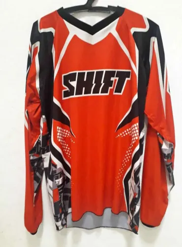 Camisa Motocross Shift manga comprida tamanho P veste M