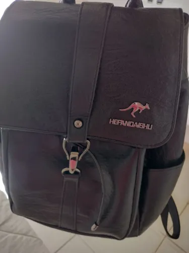 Mochila preta, nova