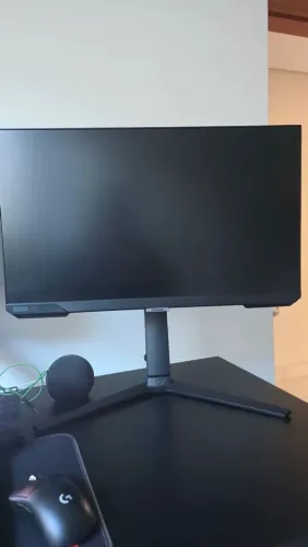 Monitor Gamer Samsung Odyssey G40 27 pol. IPS 240Hz 1ms Full HD