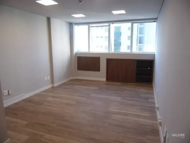 Sala com área total 27,22m² | Vila da Serra