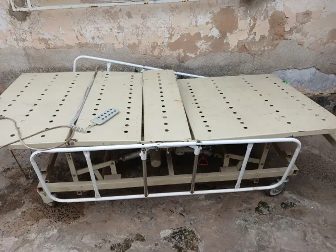 VENDE-SE CAMA HOSPITALAR ELÉTRICA