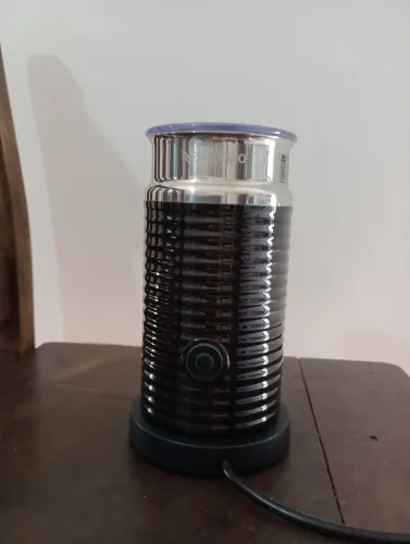 Nespresso Aeroccino 3 127V Preto - Pouco Usado