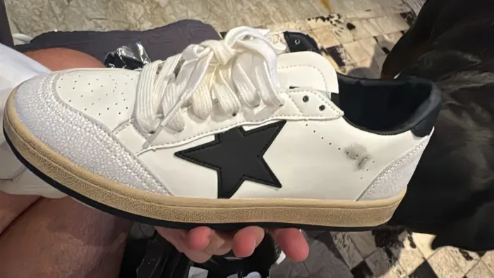 GOLDEN GOOSE NOVO, NUNCA USADO
