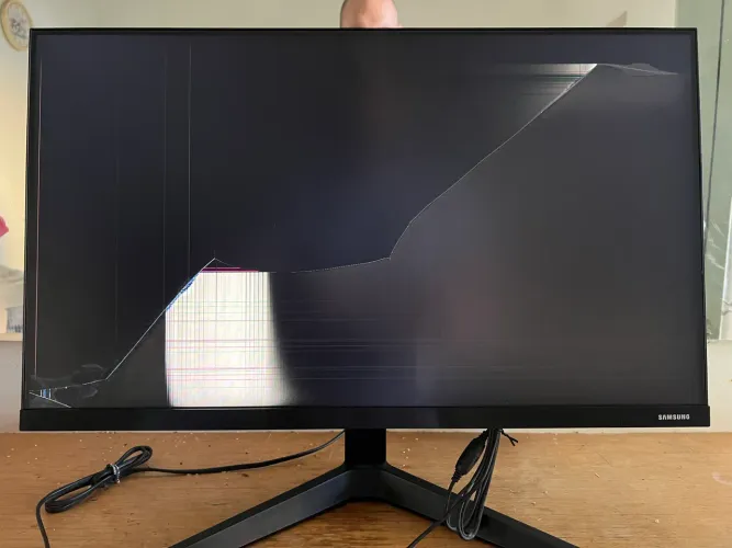 Monitor Samsung 24 com defeito