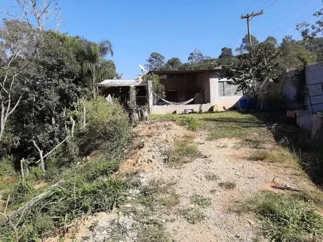 Vendo linda chácara c/5.000m2 em Ponunduva/ao lado do antigo sítio Agar/R$450 mil e negoci