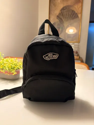 Vendo mochila mini vans