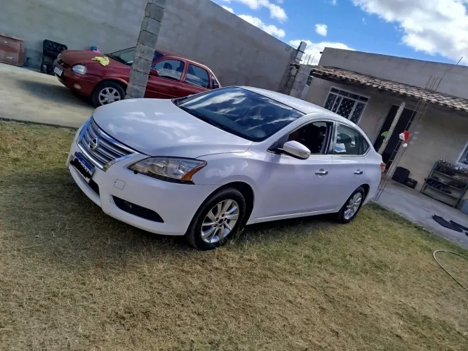 Nissan Sentra SV 2.0 Flexstart 16V Aut. 2016