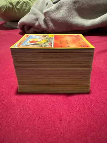Cartas borda amarela POKÉMON TCG