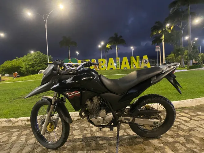Xre 300 ano 2015