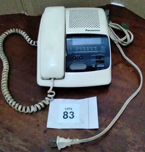 1 Telefone, com rádio e despertador marca Panasonic Anos 80 - Só testado o Rádio, funciona