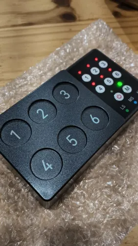 MIXER MAGNÉTICO PARA TATTOO - 6 BATOQUES - (NOVO)