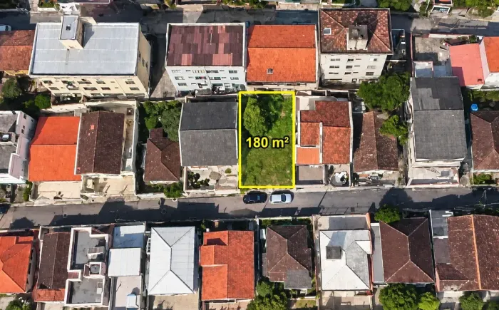 Imóvel para venda tem 180 metros quadrados em Centro - Florianópolis - SC