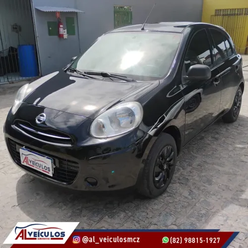 Nissan March S 1.0 12V Flex 5P 2012
