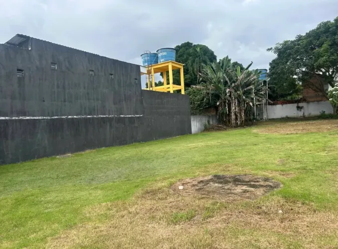 PARQUE LARANJEIRAS TERRENO 935 m2