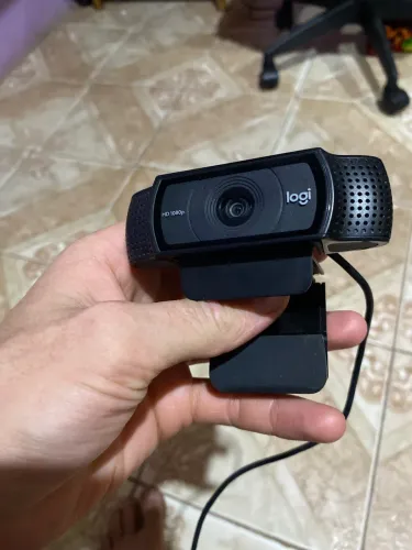 Webcam Logitech C920e funcionando perfeitamente 