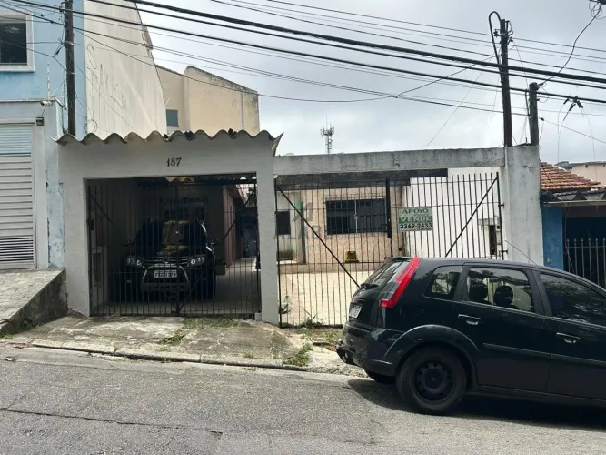 Raro terreno para venda.