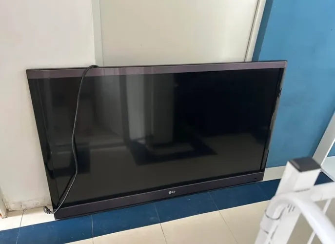 TV LG 49 polegadas 3D problema na tela conforme imagem áudio ok