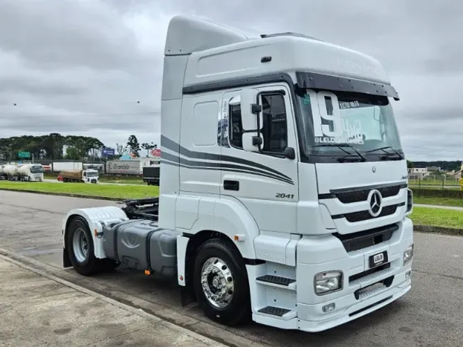 Mercedes Benz Axor 2041 4x2 Ano 2019 Teto Alto Automático