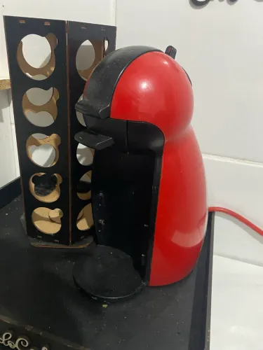 Cafeteira + armário+ xícaras + suporte 