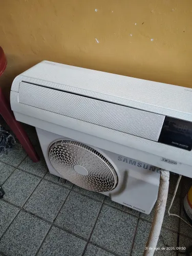 Vende se ar condicionado Samsung e Eletrolux inverter