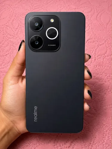 Realme note 70 256gm e 12 de RAM. Bateria 6000.