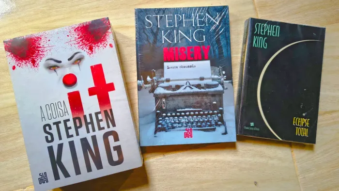 Livros do Stephen King clássicos como (It a Coisa, Misery e etc...)