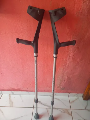 Par de Muletas Axilares