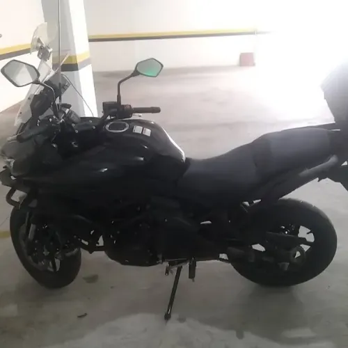 Vendo Kavasaki Versys 650Cc