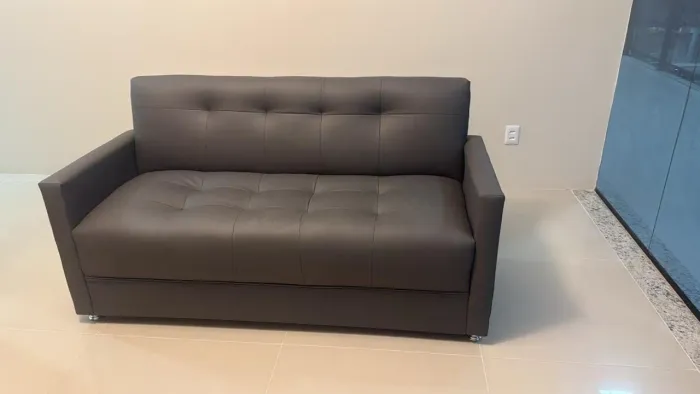 Sofá de 1,60 em corino