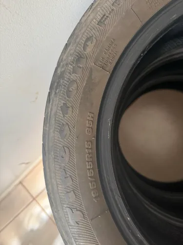 Pneu aro 15