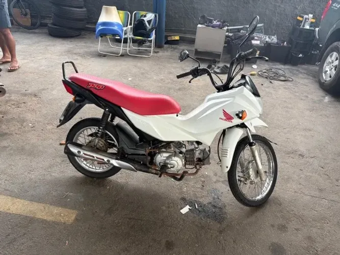 VENDO UMA POP 100. Único dono 