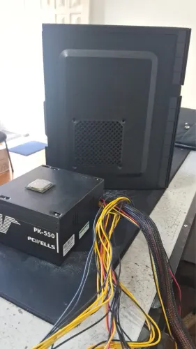 Processador core i3 1151 pinos Gabinete e fonte PK-550