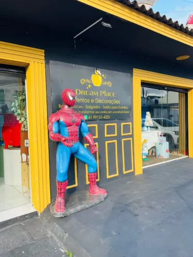 Escultura homem aranha 3d
