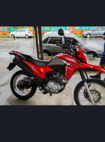 Vendo BROS 160 , 10 mil 